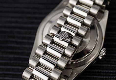 open rolex datejust clasp|Rolex Datejust hidden clasp.